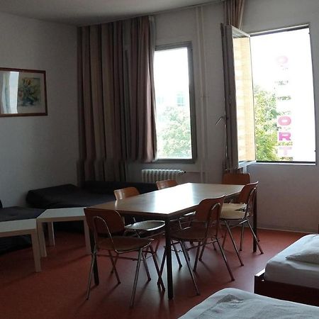 Hostel am Kurtti Berlin Exterior foto